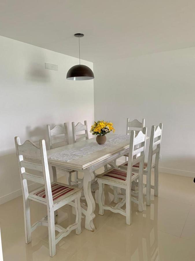 Apartamento Praia Dos Anjos 2 Vagas De Garagem E Ar-Condicionado Арраял-ду-Кабу Екстер'єр фото